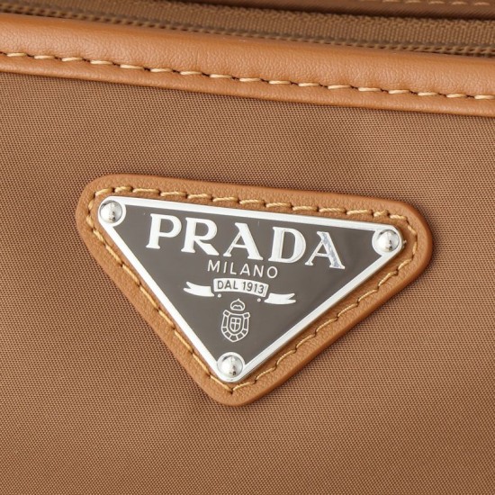 Replica Perfetta tote Prada Re-Edition 1978 Re-Nylon Saffiano marrone Imitazioni Replica perfette Perfetta tote Prada Re-Edition 1978 Re-Nylon Saffiano marrone