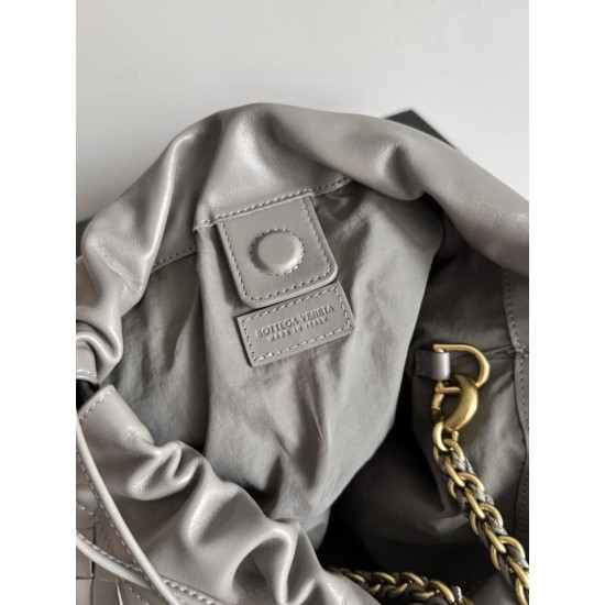 Replica Pochette Notte Bottega Veneta Dustbag Grigio Imitazioni Replica perfette Pochette Notte Bottega Veneta Dustbag Grigio