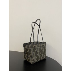 Borsa tote piccola Fendi in tessuto jacquard Marrone Borsa tote piccola Fendi in tessuto jacquard Marrone