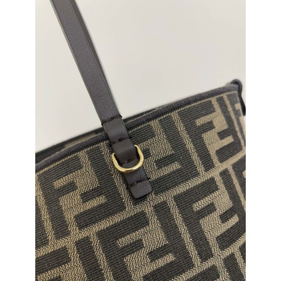 Replica Borsa tote piccola Fendi in tessuto jacquard Marrone Imitazioni Replica perfette Borsa tote piccola Fendi in tessuto jacquard Marrone