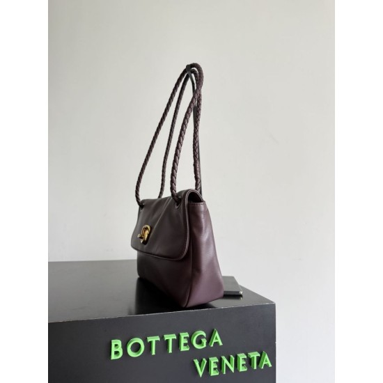 Replica Borsa a tracolla piccola BV Bottega Veneta Madison Borgogna Imitazioni Replica Perfette Borsa a tracolla piccola BV Bottega Veneta Madison Borgogna