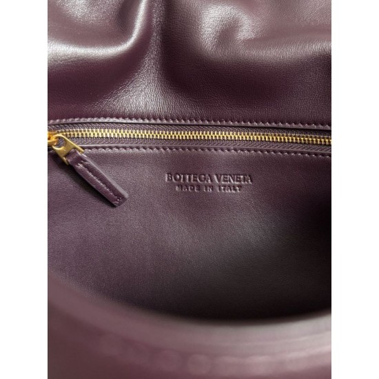 Replica Borsa a tracolla piccola BV Bottega Veneta Madison Borgogna Imitazioni Replica Perfette Borsa a tracolla piccola BV Bottega Veneta Madison Borgogna