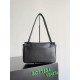 Replica Perfetta a tracolla piccola BV Bottega Veneta Madison nera Imitazioni Replica perfette Perfetta a tracolla piccola BV Bottega Veneta Madison nera