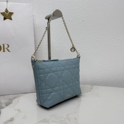 Pochette Dior Travel Nomad S2613 blu Pochette Dior Travel Nomad S2613 blu