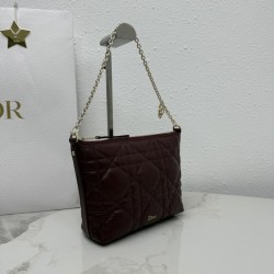 Pochette Dior Travel Nomad S2613 Borgogna Pochette Dior Travel Nomad S2613 Borgogna