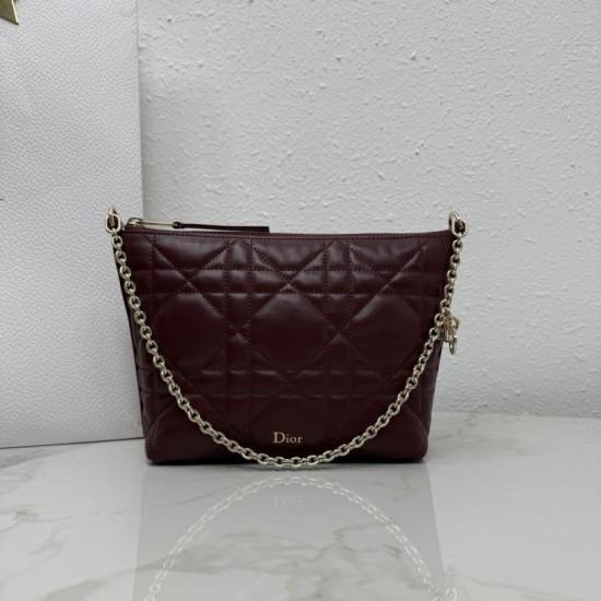 Replica Pochette Dior Travel Nomad S2613 Borgogna Imitazioni Replica perfette Pochette Dior Travel Nomad S2613 Borgogna