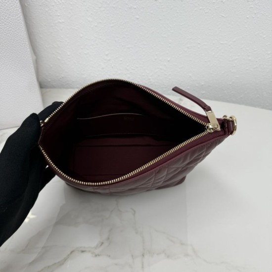 Replica Pochette Dior Travel Nomad S2613 Borgogna Imitazioni Replica perfette Pochette Dior Travel Nomad S2613 Borgogna