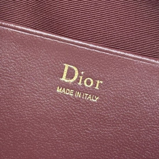 Replica Pochette Dior Travel Nomad S2613 Borgogna Imitazioni Replica perfette Pochette Dior Travel Nomad S2613 Borgogna