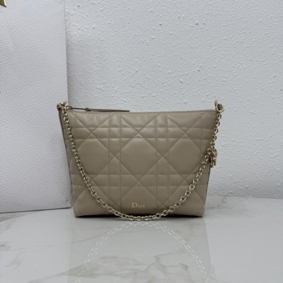 Replica Pochette Dior Travel Nomad S2613 albicocca Imitazioni Replica perfette Pochette Dior Travel Nomad S2613 albicocca
