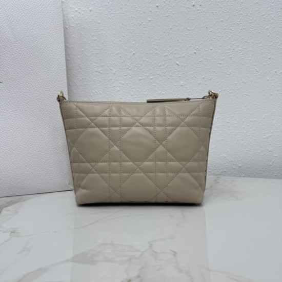 Replica Pochette Dior Travel Nomad S2613 albicocca Imitazioni Replica perfette Pochette Dior Travel Nomad S2613 albicocca