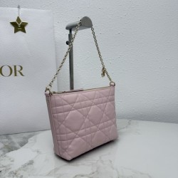 Replica Pochette Dior Travel Nomad S2613 Rosa Imitazioni Replica perfette Pochette Dior Travel Nomad S2613 Rosa