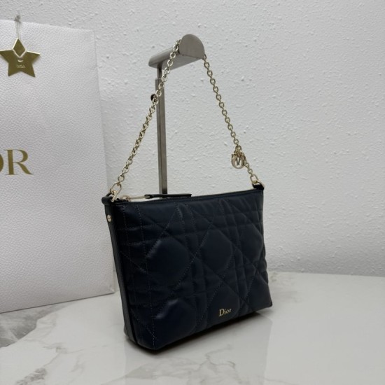 Replica Pochette Dior Travel Nomad S2613 Nero Imitazioni Replica perfette Pochette Dior Travel Nomad S2613 Nero