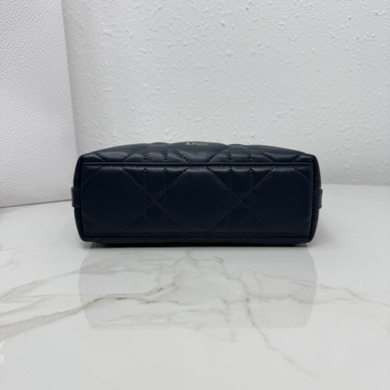 Replica Pochette Dior Travel Nomad S2613 Nero Imitazioni Replica perfette Pochette Dior Travel Nomad S2613 Nero