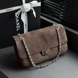 Replica Perfetta Chanel Flap Maxi AS6281 scamosciata con catena Imitazioni Replica perfette Perfetta Chanel Flap Maxi AS6281 scamosciata con catena