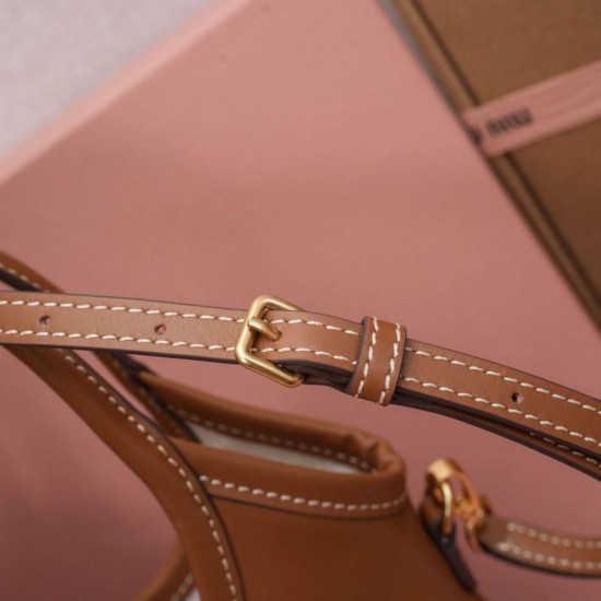 Replica Bora Pari tote Miu Miu Ivy 5BA281 marrone Imitazioni Replica perfette Bora Pari tote Miu Miu Ivy 5BA281 marrone