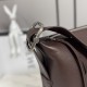 Replica Borsa a tracolla grande Loewe Loop marrone Imitazioni Replica perfette Borsa a tracolla grande Loewe Loop marrone