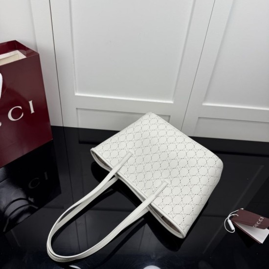 Replica perfette  Perfetta Gucci Tribeca con motivo logo GG traforato bianco