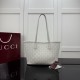 Replica perfette  Perfetta Gucci Tribeca con motivo logo GG traforato bianco