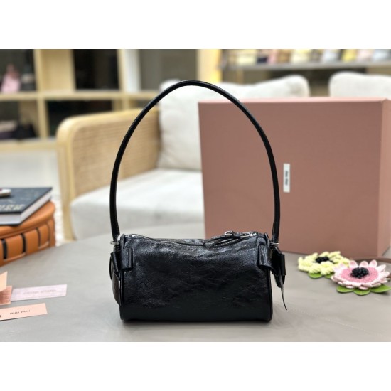 Replica Borsa a tracolla Hobo Miu Miu Ribbon 5NE029 Nero Imitazioni Replica perfette Borsa a tracolla Hobo Miu Miu Ribbon 5NE029 Nero