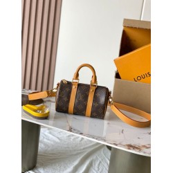 Borsa a mano Nano Keepall con chip Louis Vuitton MB163c N2A427