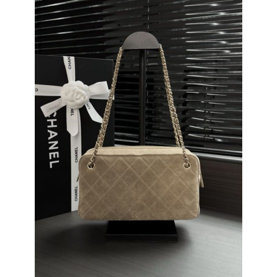 Borsa a tracolla orizzontale Chanel 26A AS6443 Albicocca scamosciata Borsa a tracolla orizzontale Chanel 26A AS6443 Albicocca scamosciata