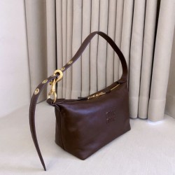 Replica di alta qualità Borsa a tracolla Spirit Hobo Miu Miu 5BC216 nappa Borgogna Replica Perfetta Borsa a tracolla Spirit Hobo Miu Miu 5BC216 nappa Borgogna