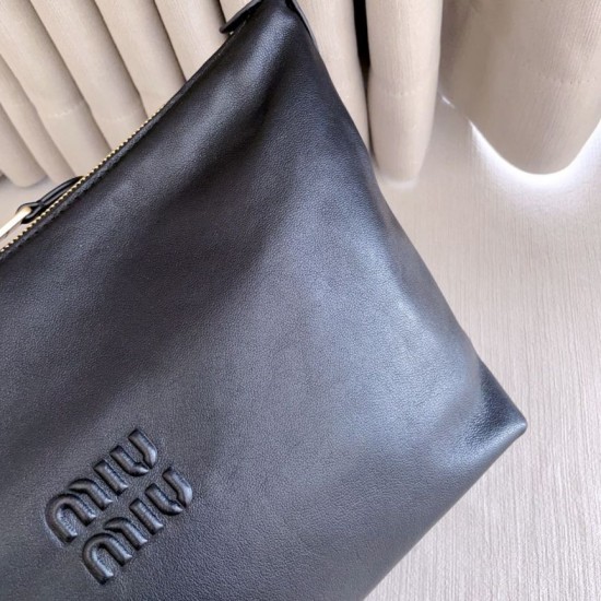 Replica di alta qualità Borsa a tracolla Spirit Hobo Miu Miu 5BC217 nappa Nero Replica Perfetta Borsa a tracolla Spirit Hobo Miu Miu 5BC217 nappa Nero