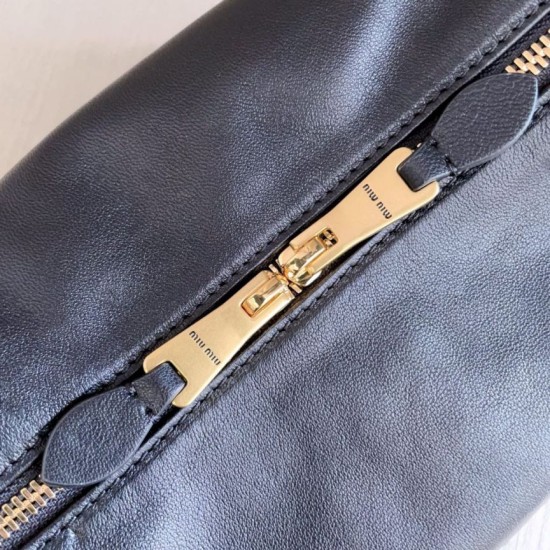 Replica di alta qualità Borsa a tracolla Spirit Hobo Miu Miu 5BC217 nappa Nero Replica Perfetta Borsa a tracolla Spirit Hobo Miu Miu 5BC217 nappa Nero