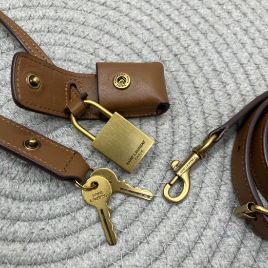 Replica di alta qualità Borsa Boston Sac de Jour YSL Saint Laurent pelle liscia Giallo terroso Replica Perfetta Borsa Boston Sac de Jour YSL Saint Laurent pelle liscia Giallo terroso