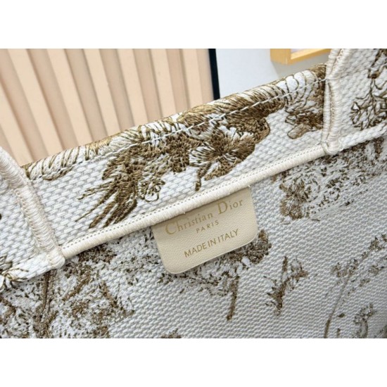 Replica di alta qualità Borsa Dior Dioriviera Book Tote piccola/media/grande con ricamo floreale Marrone Replica Perfetta Borsa Dior Dioriviera Book Tote piccola/media/grande con ricamo floreale Marrone