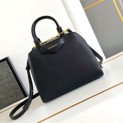 Replica Perfetta Borsa Givenchy Antigona Cube nera