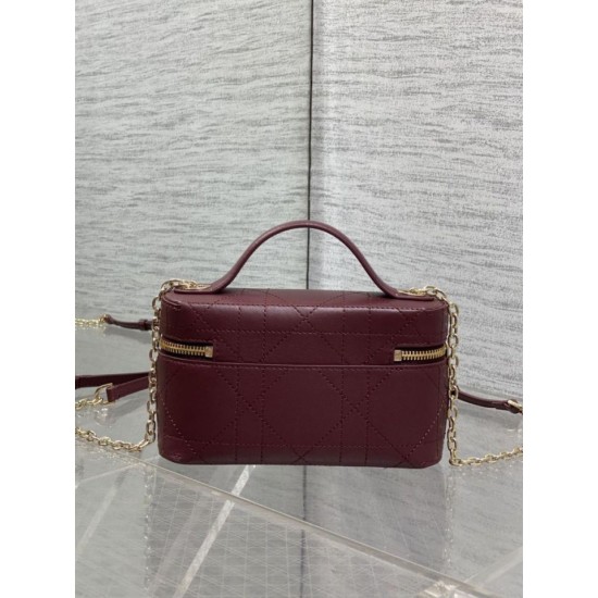 Replica di alta qualità Pochette Dior il trucco Lady Dior Borgogna Replica Perfetta Pochette Dior il trucco Lady Dior Borgogna