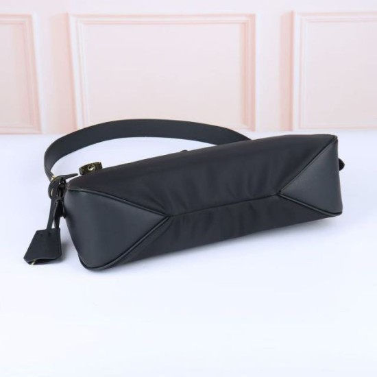 Replica di lusso Borsa a tracolla Prada Tessuto Locker nylon nero Replica di lusso Borsa a tracolla Prada Tessuto Locker nylon nero