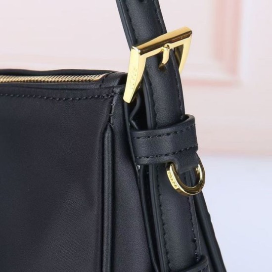 Replica di lusso Borsa a tracolla Prada Tessuto Locker nylon nero Replica di lusso Borsa a tracolla Prada Tessuto Locker nylon nero
