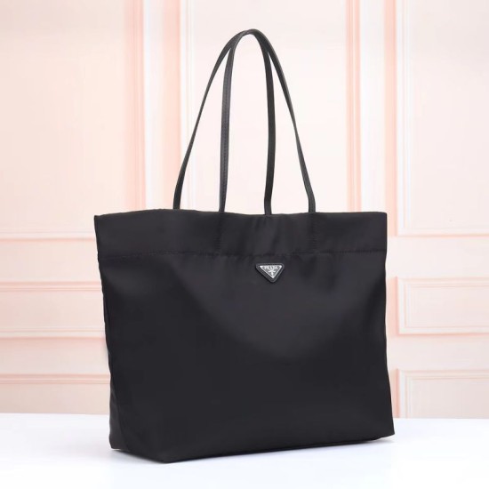 Replica Borsa tote Prada nylon con manici Saffiano Nero Replica Borsa tote Prada nylon con manici Saffiano Nero