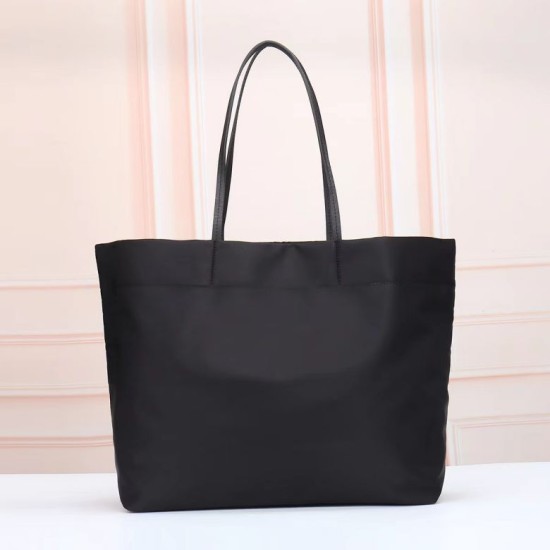 Replica Borsa tote Prada nylon con manici Saffiano Nero Replica Borsa tote Prada nylon con manici Saffiano Nero