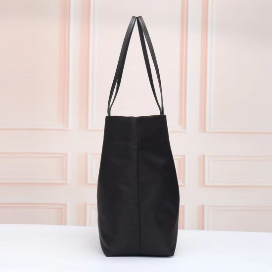 Replica Borsa tote Prada nylon con manici Saffiano Nero Replica Borsa tote Prada nylon con manici Saffiano Nero