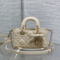 Borse Replica Dior D-Joy agnello ricamata con fiocco bianco avorio