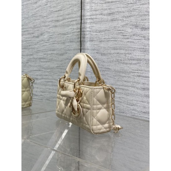 Borse Replica Dior D-Joy agnello ricamata con fiocco bianco avorio Borse Replica Dior D-Joy agnello ricamata con fiocco bianco avorio
