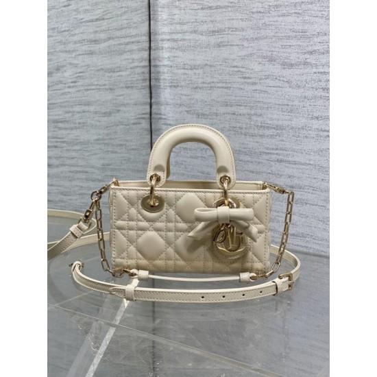 Borse Replica Dior D-Joy agnello ricamata con fiocco bianco avorio Borse Replica Dior D-Joy agnello ricamata con fiocco bianco avorio