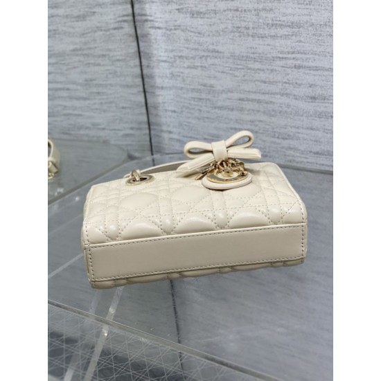 Borse Replica Dior D-Joy agnello ricamata con fiocco bianco avorio Borse Replica Dior D-Joy agnello ricamata con fiocco bianco avorio
