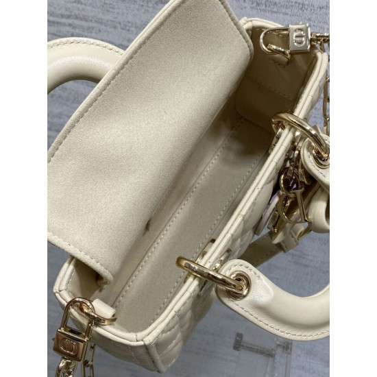 Borse Replica Dior D-Joy agnello ricamata con fiocco bianco avorio Borse Replica Dior D-Joy agnello ricamata con fiocco bianco avorio