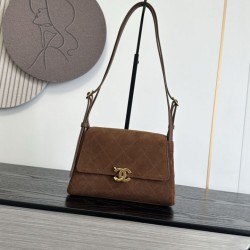 Borse Chanel Souplissimo Piccolo/Maxi Flap scamosciata di vitello Marrone