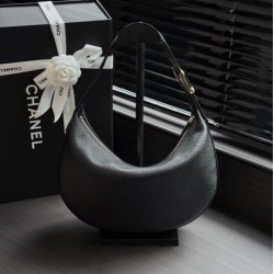 Replica Borsa a tracolla Hobo Chanel AS6570 Halfmoon nera Replica Borsa a tracolla Hobo Chanel AS6570 Halfmoon nera