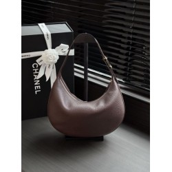 Borsa a tracolla Hobo Chanel AS6570 Halfmoon marrone Borsa a tracolla Hobo Chanel AS6570 Halfmoon marrone
