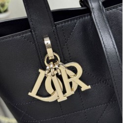 Replica perfetta Borsa piccola verticale Dior Toujours nera