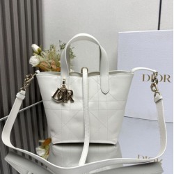 Replica Borsa piccola verticale Dior Toujours Bianco