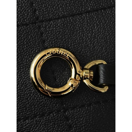 Replica Perfetto Borsa Tote shopping Chanel 26B Lucky AS6495 Nera Replica Perfetto Borsa Tote shopping Chanel 26B Lucky AS6495 Nera