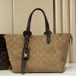 Replica Perfetto Borsa Hobo LV All in One M29836 kaki chiaro/camoscio