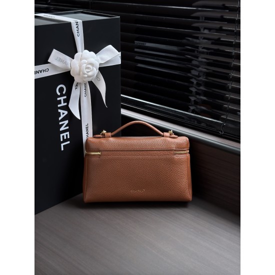 Replica Perfetta Borsa Chanel AP5347 Slim Vanity Case con patta Marrone Replica Perfetta Borsa Chanel AP5347 Slim Vanity Case con patta Marrone